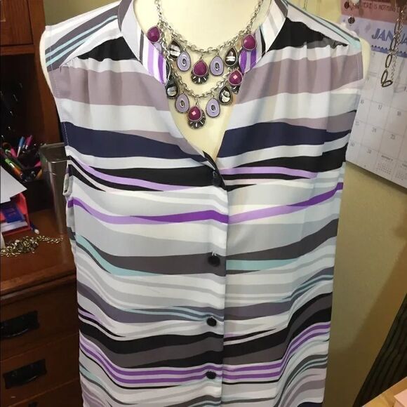 Nine West Sleeveless V-neck #92 - Picture 1 of 3